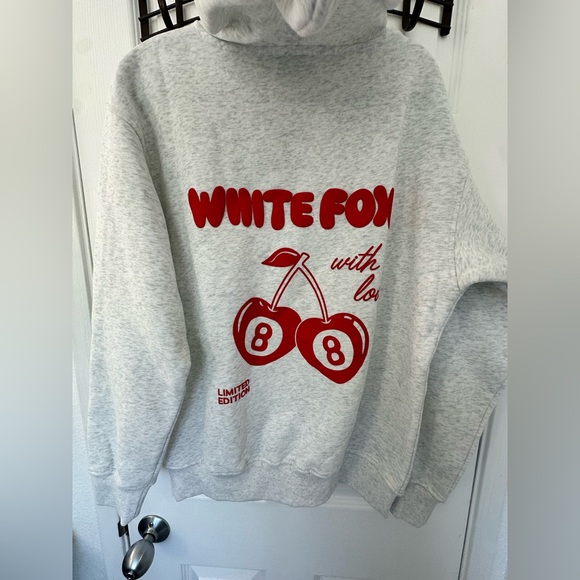 White Fox With Love in the Moment Oversized Hoodie Grey Merle- S/M- NWT - Picture 5 of 5